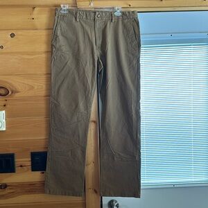 Old Navy Ultimate Loose built in flex khaki pants size 36x34